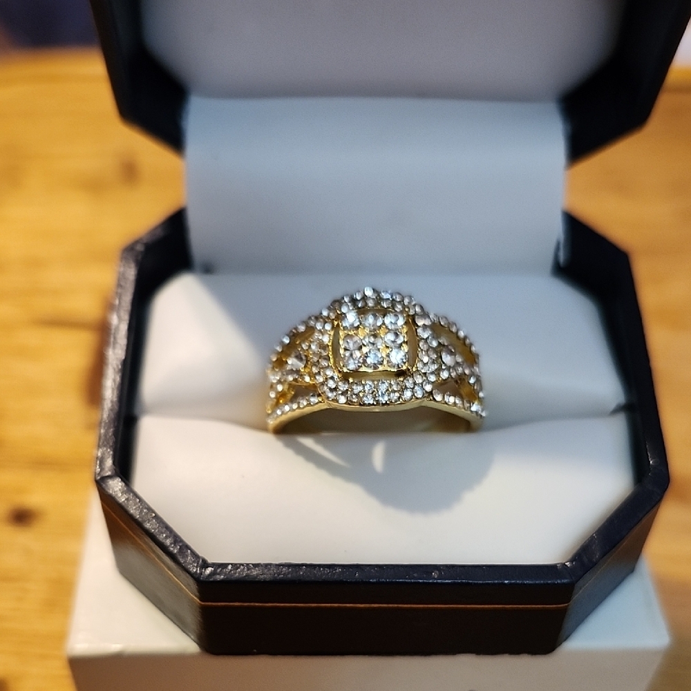 Source Unknown Gold and Silver Rings with Intricate Designs